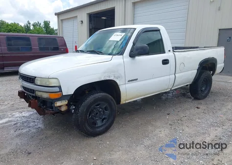 2001 Chevrolet Silverado 2500 z USA, uszkodzony, nr VIN 1GCGC24U51Z204045